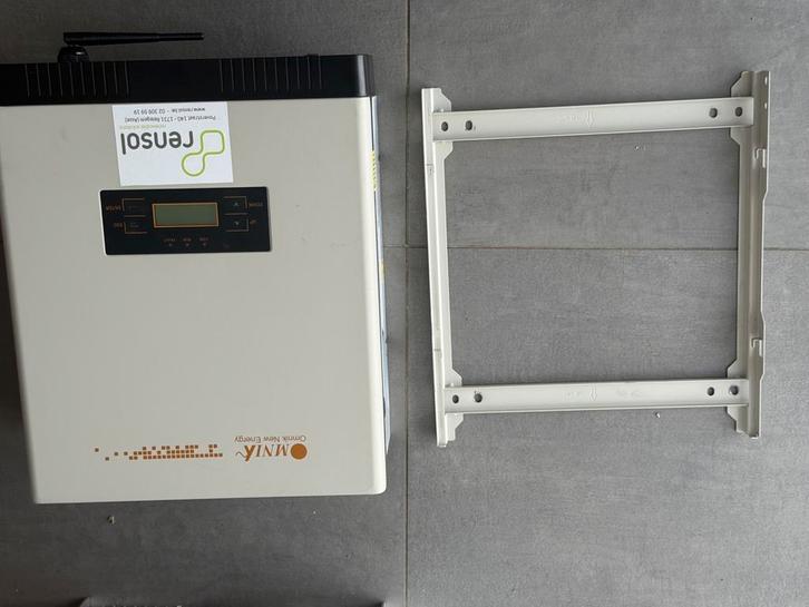 2 x Omnik PV omvormer type 4K-TL, Doe-het-zelf en Bouw, Zonnepanelen en Toebehoren, Zo goed als nieuw, Ophalen