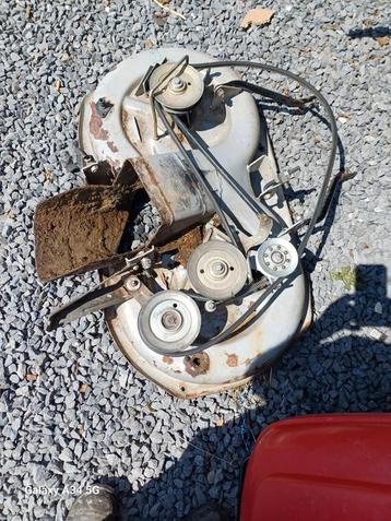 Tracteur tondeuse table de coupe honda 92cm beschikbaar voor biedingen