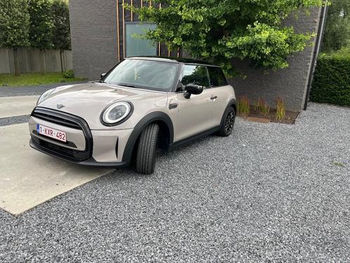 Mini, Auto's, Mini, Particulier, Cooper, ABS, Adaptive Cruise Control, Airbags, Airconditioning, Alarm, Apple Carplay, Bluetooth