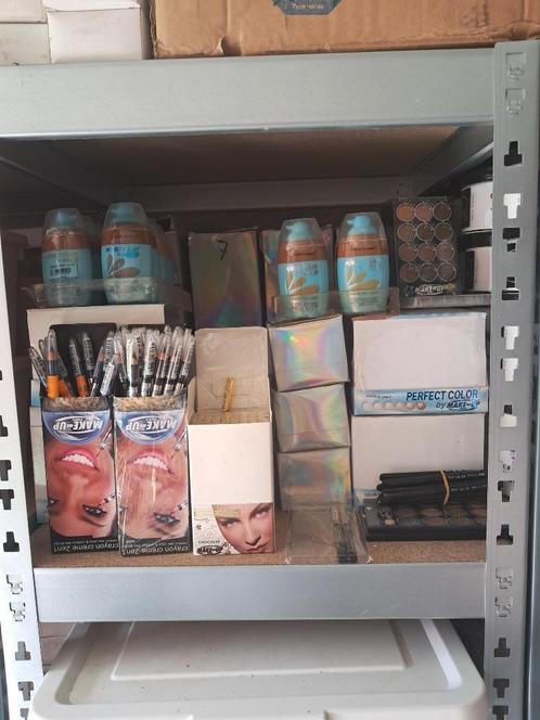 mega grote partij make up, Handtassen en Accessoires, Uiterlijk | Cosmetica en Make-up, Nieuw, Make-up, Gehele gezicht, Overige kleuren