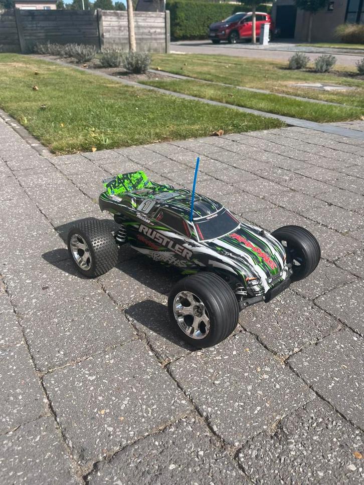 Traxxas rustler, Hobby en Vrije tijd, Modelbouw | Radiografisch | Auto's, Zo goed als nieuw, Ophalen