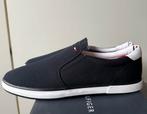 NIEUWE iconische Tommy Hilfiger-schoenen, Kleding | Heren, Ophalen of Verzenden, Nieuw, Blauw, Tommy hilfiger