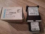 Contactors Siemens 3RH1911-1HA13 en Siemens 3RT1016-1BB41, Ophalen of Verzenden, Zo goed als nieuw