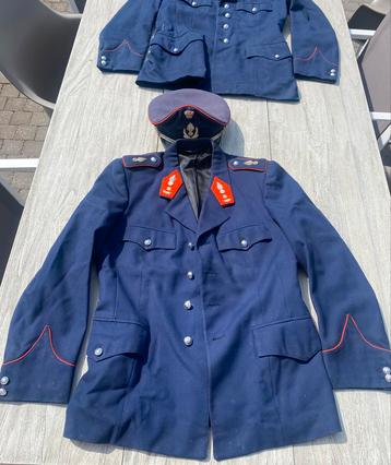 Rijkswacht gendarmerie uniformen + kepie adjudant