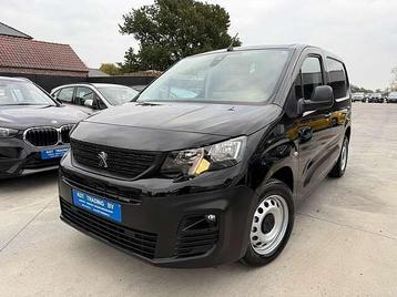 Peugeot Partner 1.5 BLUEHDI 3 ZIT NAVIGATIE CARPLAY PDC DAB beschikbaar voor biedingen