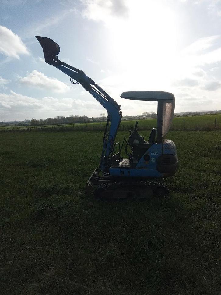 Mini graver Hitachi, Zakelijke goederen, Machines en Bouw | Kranen en Graafmachines, Ophalen