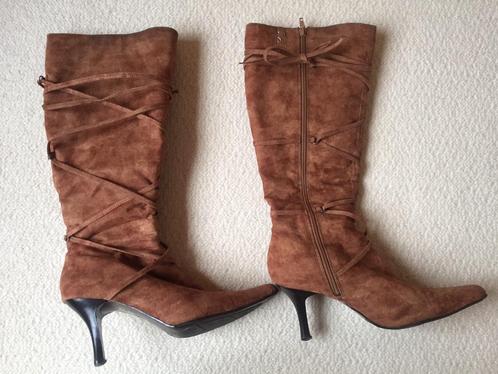 BOTTES A TALON, Vêtements | Femmes, Chaussures, Comme neuf, Bottes hautes, Brun, Enlèvement