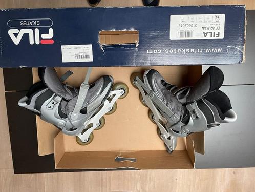 FILA skeelers met beschermkledij, Sports & Fitness, Patins à roulettes alignées, Comme neuf, Rollers 4 roues en ligne, Autres marques