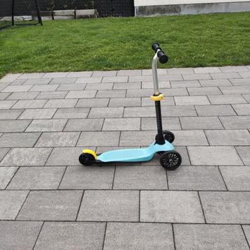 Step met 3 wielen beschikbaar voor biedingen