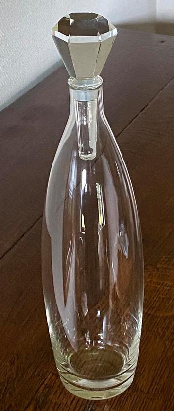 Carafe à décanter le vin blanc Mikasa.