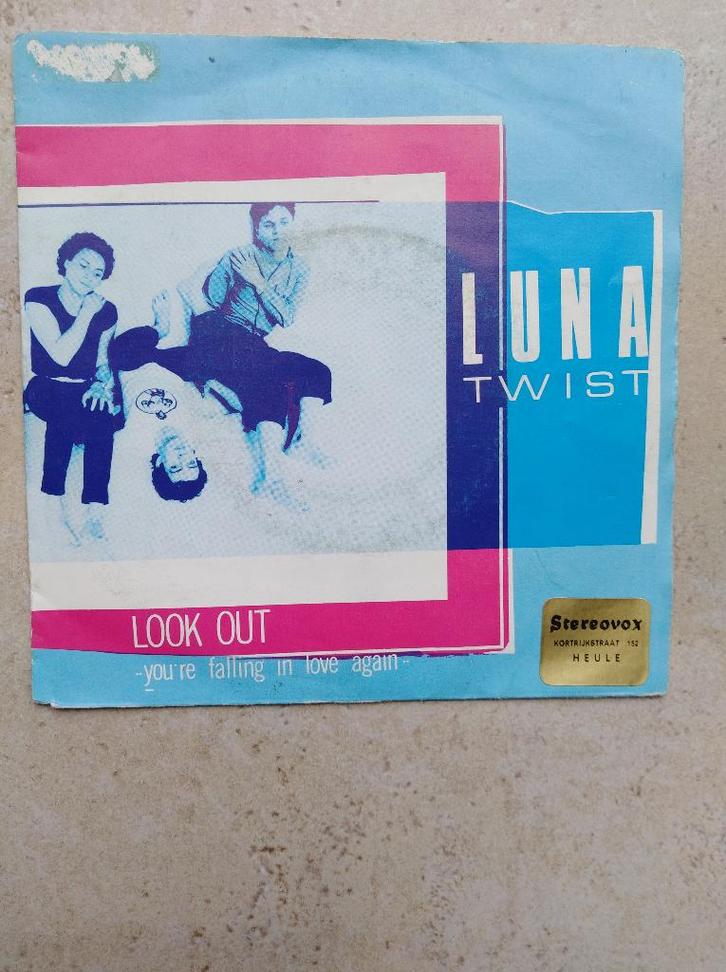 LUNA TWIST: "Look out" (You're falling in love again)/Belpop, CD & DVD, Vinyles Singles, Comme neuf, Single, Pop, 7 pouces, Enlèvement ou Envoi