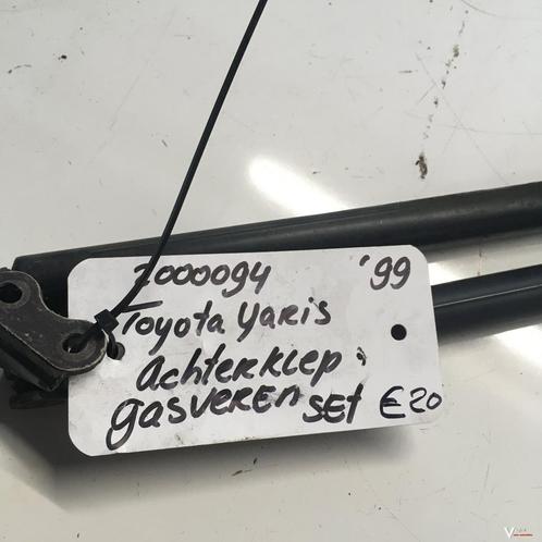 Toyota Yaris 1999 Wagennr 2000094 Gasveren set achterklep, Auto-onderdelen, Carrosserie, Gebruikt, Ophalen of Verzenden