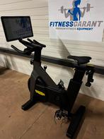Technogym Upright Bike Interactive Live 22 inch Hometrainer, Sport en Fitness, Fitnessmaterialen, Ophalen of Verzenden