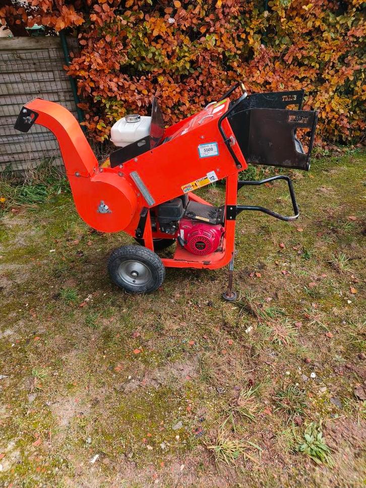 Takkenhakselaar 55mm te huur, Tuin en Terras, Hakselaars, Gebruikt, Benzine, Ophalen