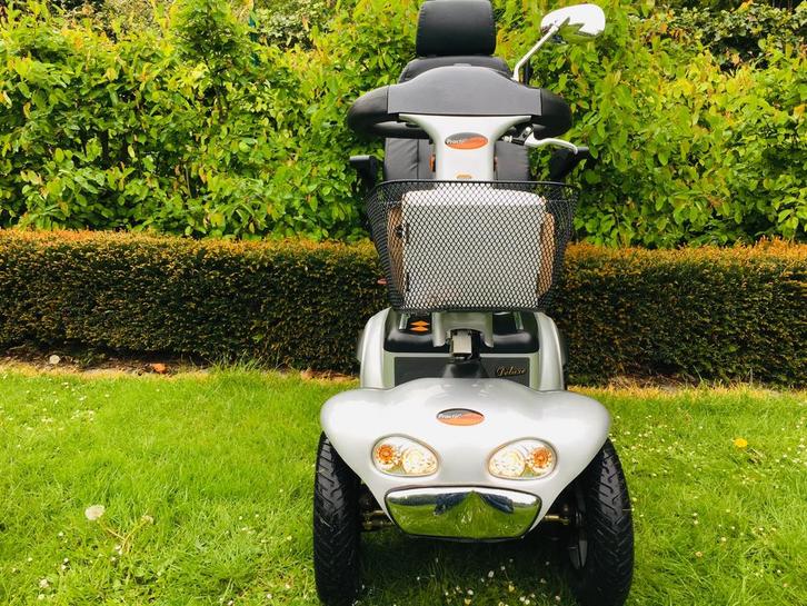 Scootmobiel Shoprider deluxe 4 elektrische invalide scooter, Diversen, Rolstoelen, Zo goed als nieuw, Elektrische rolstoel, Inklapbaar