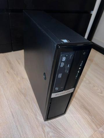 desktop behuizing met accessoires beschikbaar voor biedingen