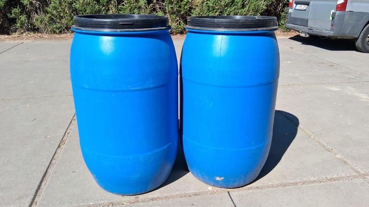 Plastic drum 200l (25 beschikbaar), Jardin & Terrasse, Barils de pluie, Utilisé, Synthétique, 150 litres ou plus, Enlèvement