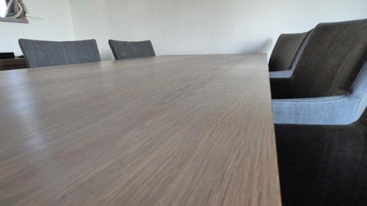 Table en chêne massif, Maison & Meubles, Salles à manger complètes, Comme neuf, Enlèvement