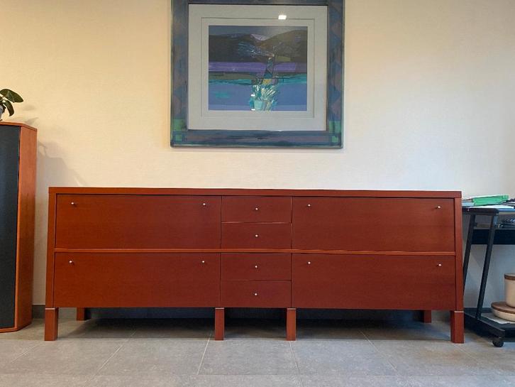 Eetkamer: dressoir, servieskast en tafel + stoelen, Huis en Inrichting, Kasten | Buffetkasten, Zo goed als nieuw, Kersenhout, Ophalen