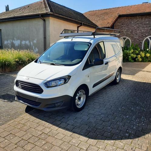 Ford Transit Courier 1.5 TCDi weinig kms. !!, Autos, Ford, Particulier, Transit, ABS, Verrouillage central, Barres de toit, Radio