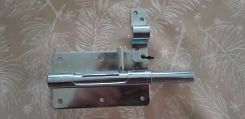 NIEUWE stevige grendel 12cm x 8cm verzinkt met sluitbeugel, Doe-het-zelf en Bouw, Hang- en Sluitwerk, Nieuw, Schuif of Grendel