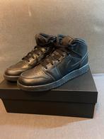 Jordan mid 1 taille 38, Vêtements | Hommes, Comme neuf, Baskets, Noir, Jordan