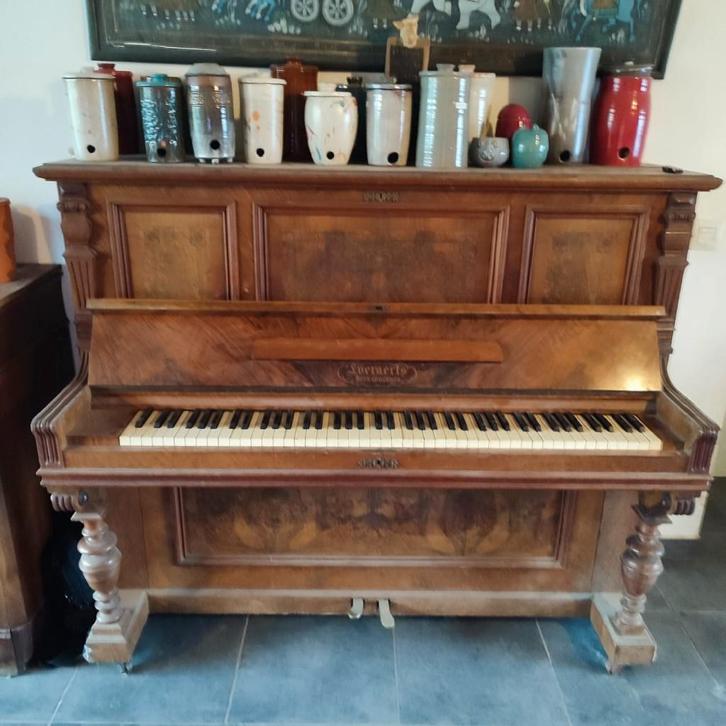 Vieux piano, Divers, Divers Autre, Utilisé, Enlèvement