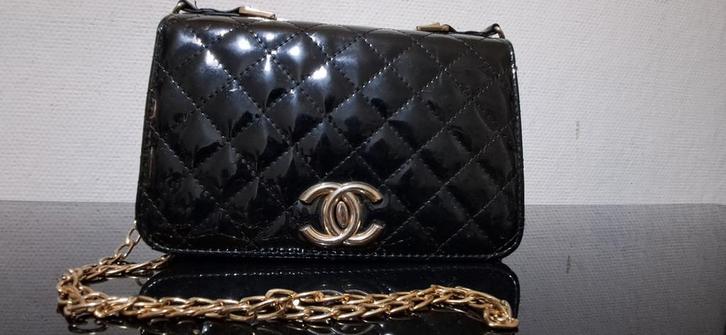 Handtas chanel  nieuw staat, Handtassen en Accessoires, Tassen | Damestassen, Zo goed als nieuw, Ophalen of Verzenden
