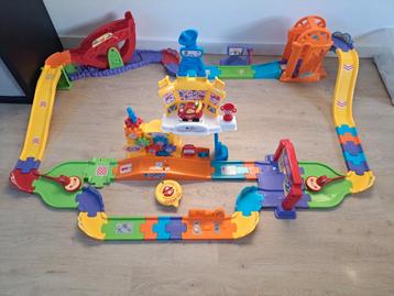 Vtech rc race circuit  beschikbaar voor biedingen