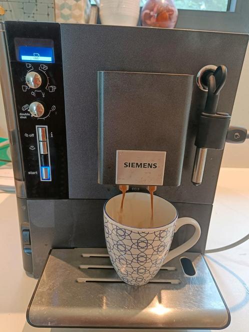 Koffiezet Siemens EQ 5, Elektronische apparatuur, Koffiezetapparaten, Zo goed als nieuw, Koffiebonen, Ophalen