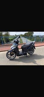 Blauwe kymco agility 16+ 50cc, Fietsen en Brommers, Ophalen, Zo goed als nieuw, Kymco