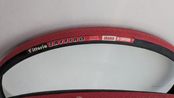 Vittoria zaffiro 700x23c banden beschikbaar voor biedingen