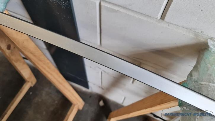 Daklijst CLK W209 Mercedes Benz sierlijst sier zilver rechts, Auto-onderdelen, Carrosserie, Mercedes-Benz, Rechts, Gebruikt