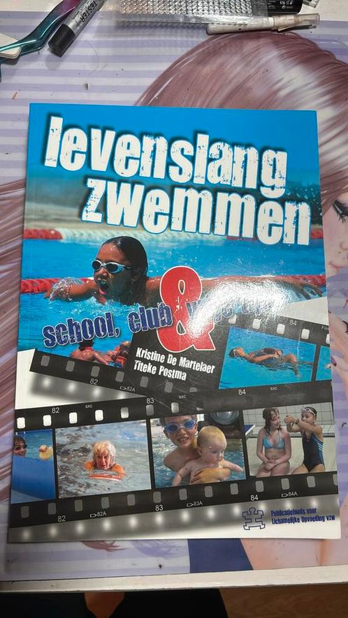 T. Postma - Levenslang zwemmen, Boeken, Sportboeken, Zo goed als nieuw, Ophalen of Verzenden