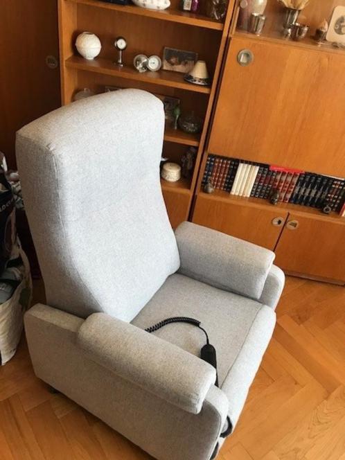 fauteuil médicalisé taille XS, Huis en Inrichting, Overige Huis en Inrichting, Zo goed als nieuw, Ophalen