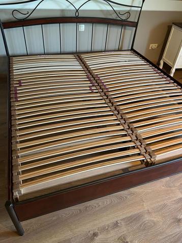Lattoflex 2 persoons bed beschikbaar voor biedingen