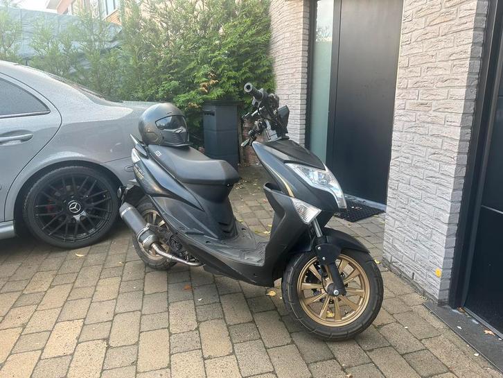 Gts Enzo (65 km/u) A klasse met AB knop & Sportuitlaat!, Fietsen en Brommers, Scooters | Overige merken, Zo goed als nieuw, Klasse A (25 km/u)