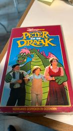 VHS Disney Peter en de draak, CD & DVD, Comme neuf, Enlèvement ou Envoi