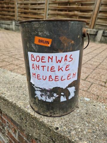 Boenwas voor antieke meubelen