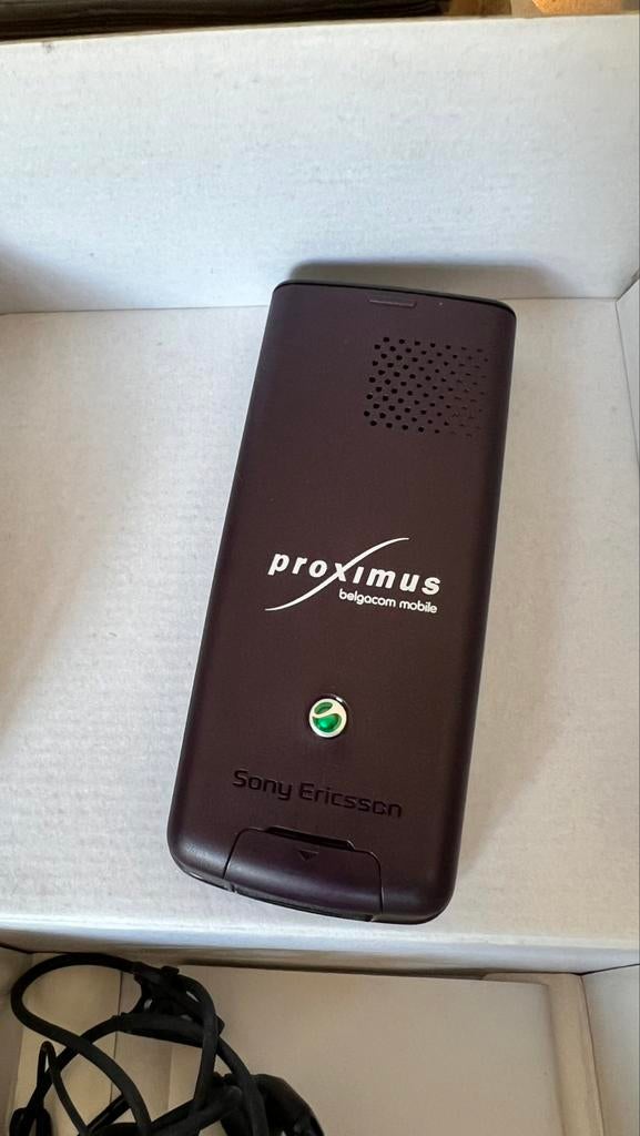 Téléphone GSM Sony Ericsson T28s - « Réseau Hors Service » V