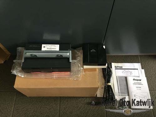 CD wisselaar Jeep Cher/ Wrangler, Dodge Durango/Ram, Auto diversen, Autoradio's, Ophalen of Verzenden