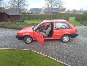 Nissan Sunny Oldtimer hatchback 1990 104000 km. beschikbaar voor biedingen