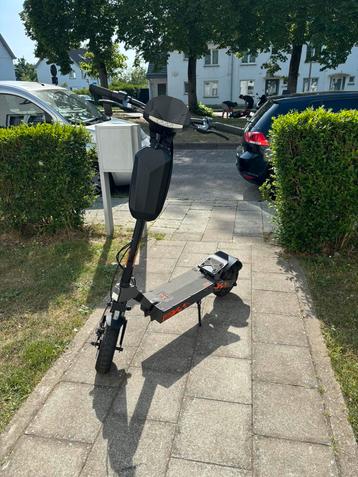 Kukirin g2 nieuwstaat 500km, Fietsen en Brommers, Ophalen, Zo goed als nieuw, Elektrische step (E-scooter)