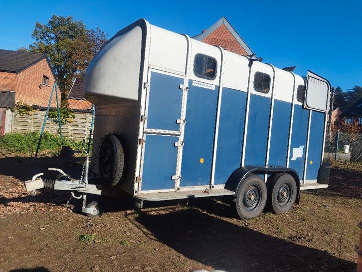 Grote ifor Williams trailer, Dieren en Toebehoren, Paarden en Pony's | Trailers en Aanhangwagens, Gebruikt, 3-paards trailer, Hout