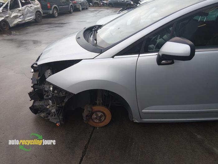 Scherm links-voor van een Peugeot 5008 (EZRC), Auto-onderdelen, Carrosserie, Peugeot, Gebruikt, 3 maanden garantie