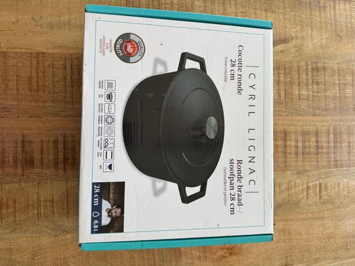 Cyril Lignac gietijzeren braad-/stoofpan – 28 cm, Huis en Inrichting, Keuken | Potten en Pannen, Gebruikt, Koekenpan of Braadpan