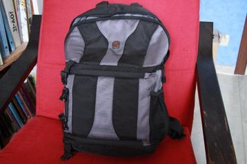 DSLR camera backpack  beschikbaar voor biedingen