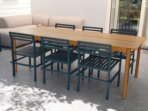 Muuto linear tuintafel + 6 Nine furniture stoelen, Tuin en Terras, Tuinsets en Loungesets, Zo goed als nieuw, Ophalen