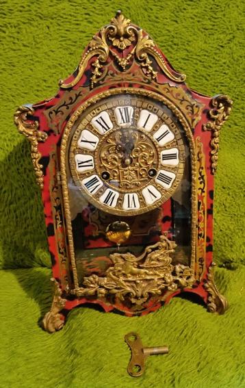 Heel oude Italiaanse Boulle klok te koop. beschikbaar voor biedingen