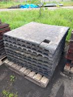 18m2 Beschadigde rubber matten/stalmatten 100x100x6,5, Weidegang